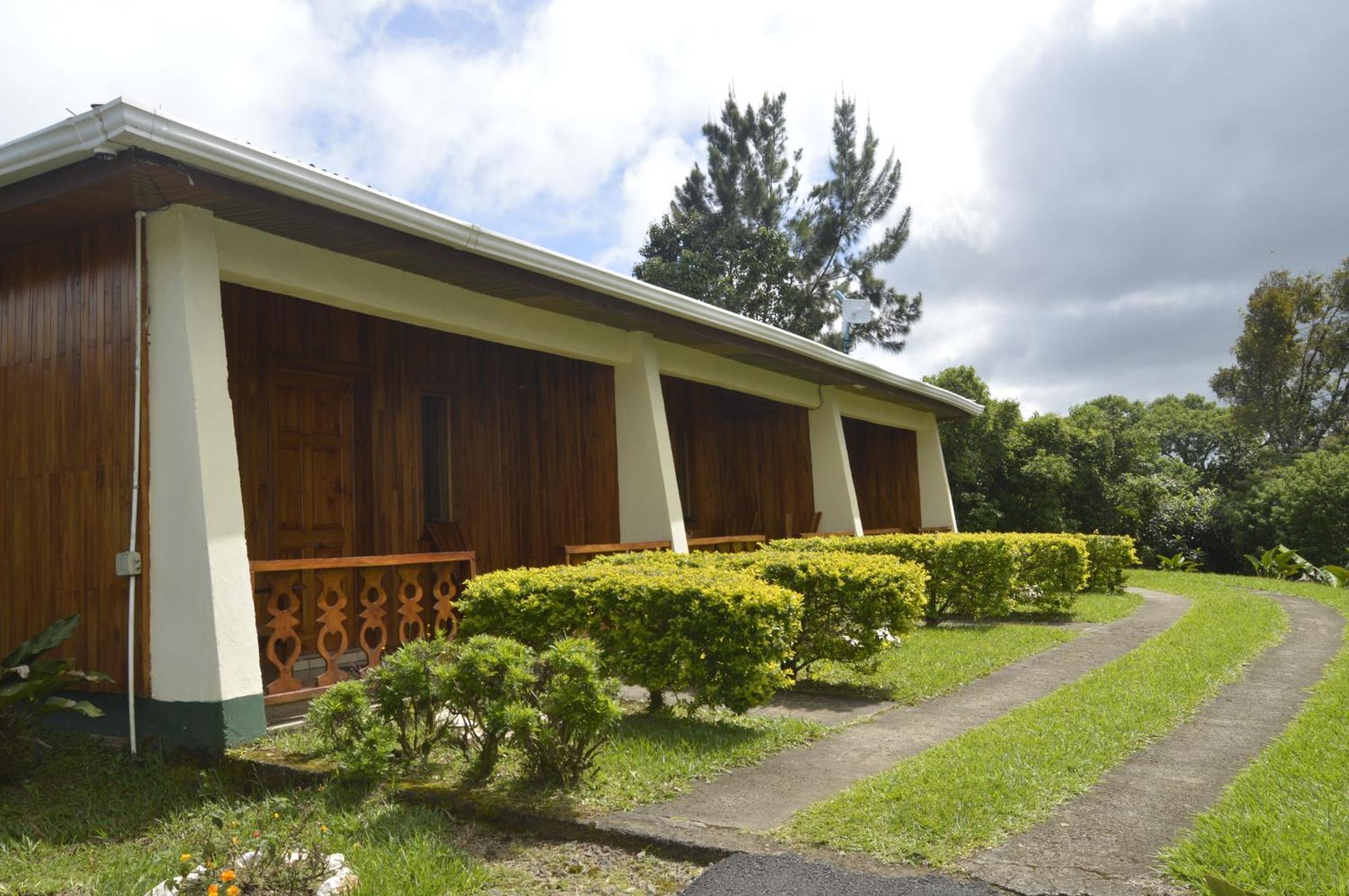 Belcruz Family Lodge Monteverde Buitenkant foto